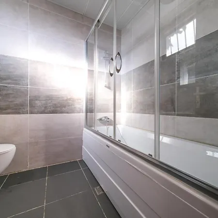 The Kosk -5br With Turkish Bath- City Centre וילה איסטמבול