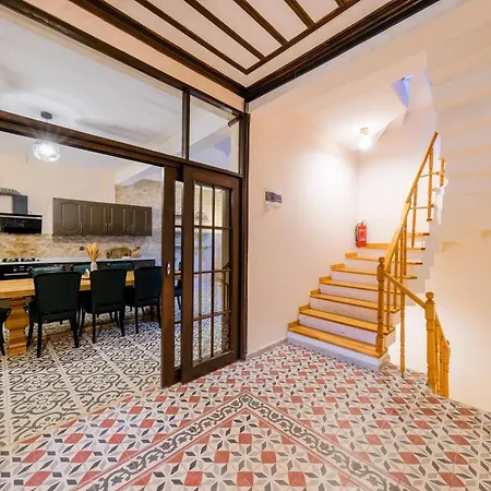 The Kosk -5br With Turkish Bath- City Centre וילה