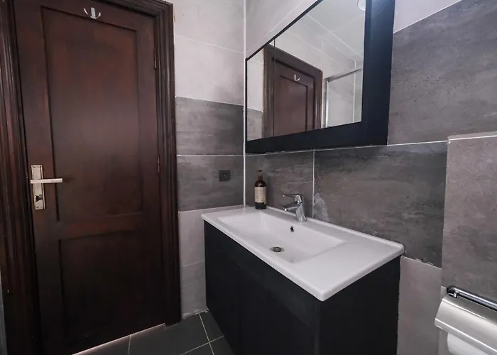 The Kosk -5br With Turkish Bath- City Centre