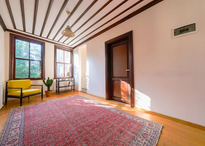 The Kosk -5br With Turkish Bath- City Centre Стамбул